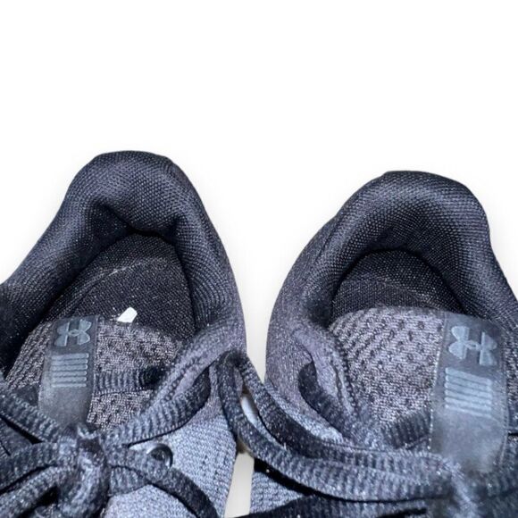 Under Armour UA Pursuit Triple Black 3021027-100 Youth 5.5 - Picture 10 of 10